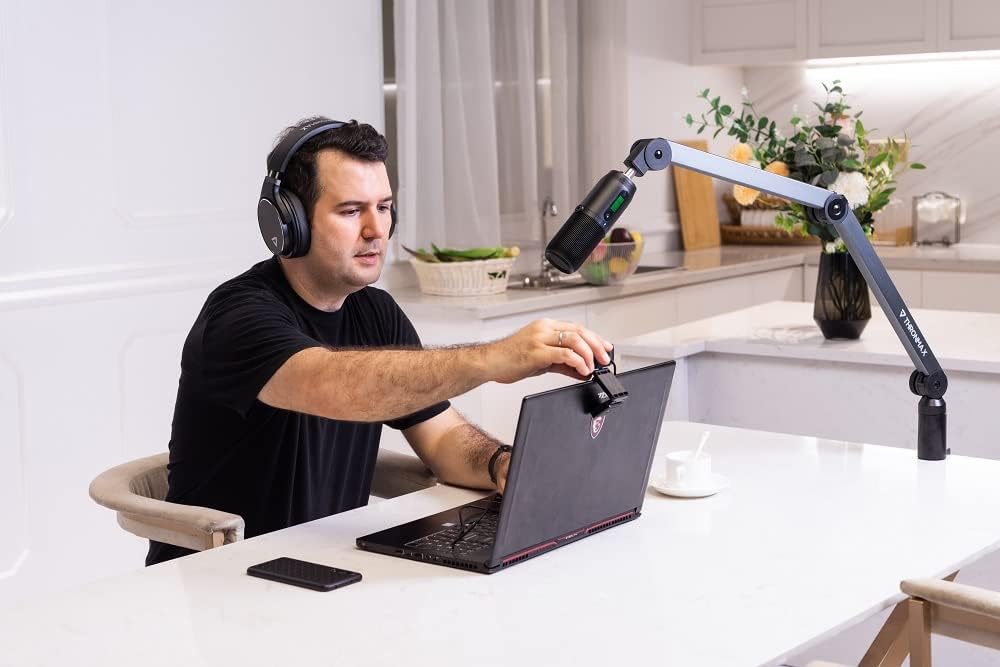 Adjustable Aluminium Microphone Boom Arm Stand with Built in 11.5 Feet XLR Microphone Cable D47084