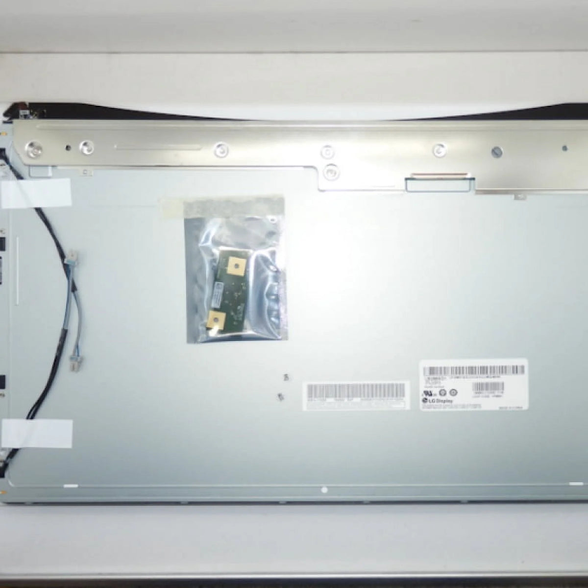 20 Inch 1600X900 HD Replacement LCD Panel E278304