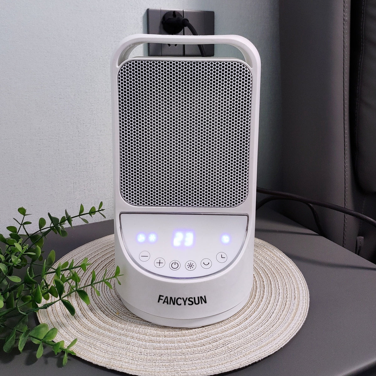 1500W Ceramic Space Heater with Thermostat N952210